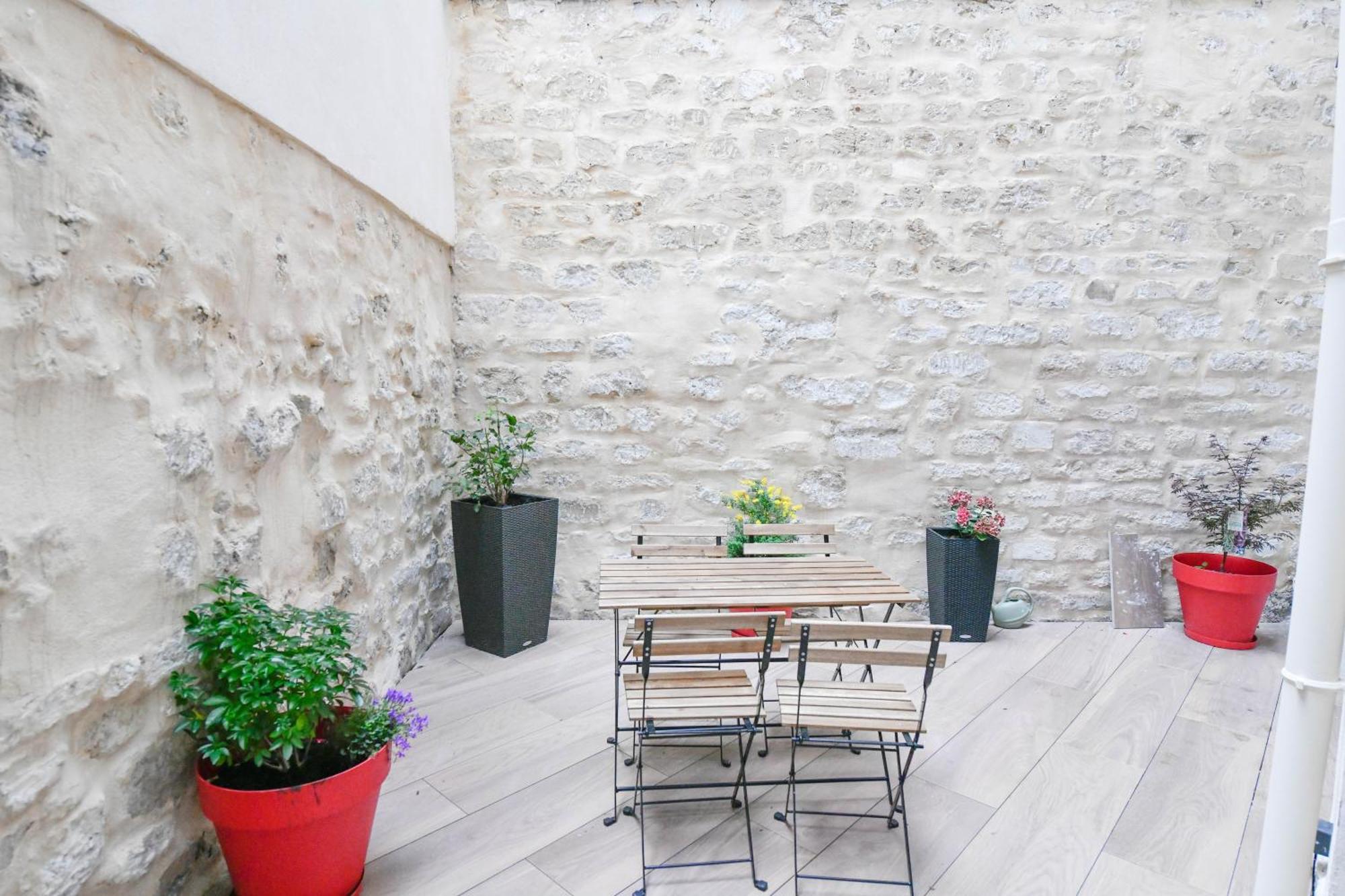 Parking Gratuit - Montmartre Charme & Patio Prive - Sacre-Coeur Metro Anvers 巴黎 外观 照片