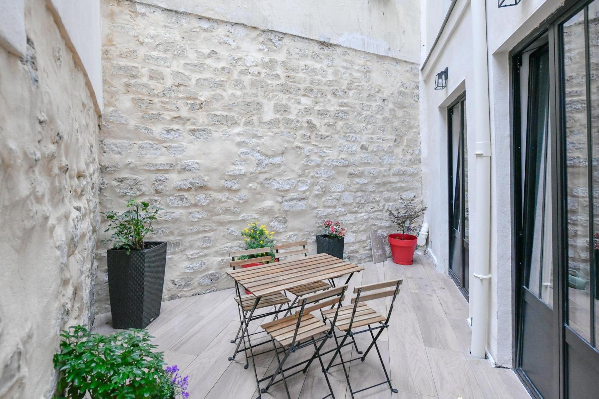 Parking Gratuit - Montmartre Charme & Patio Prive - Sacre-Coeur Metro Anvers 巴黎 外观 照片