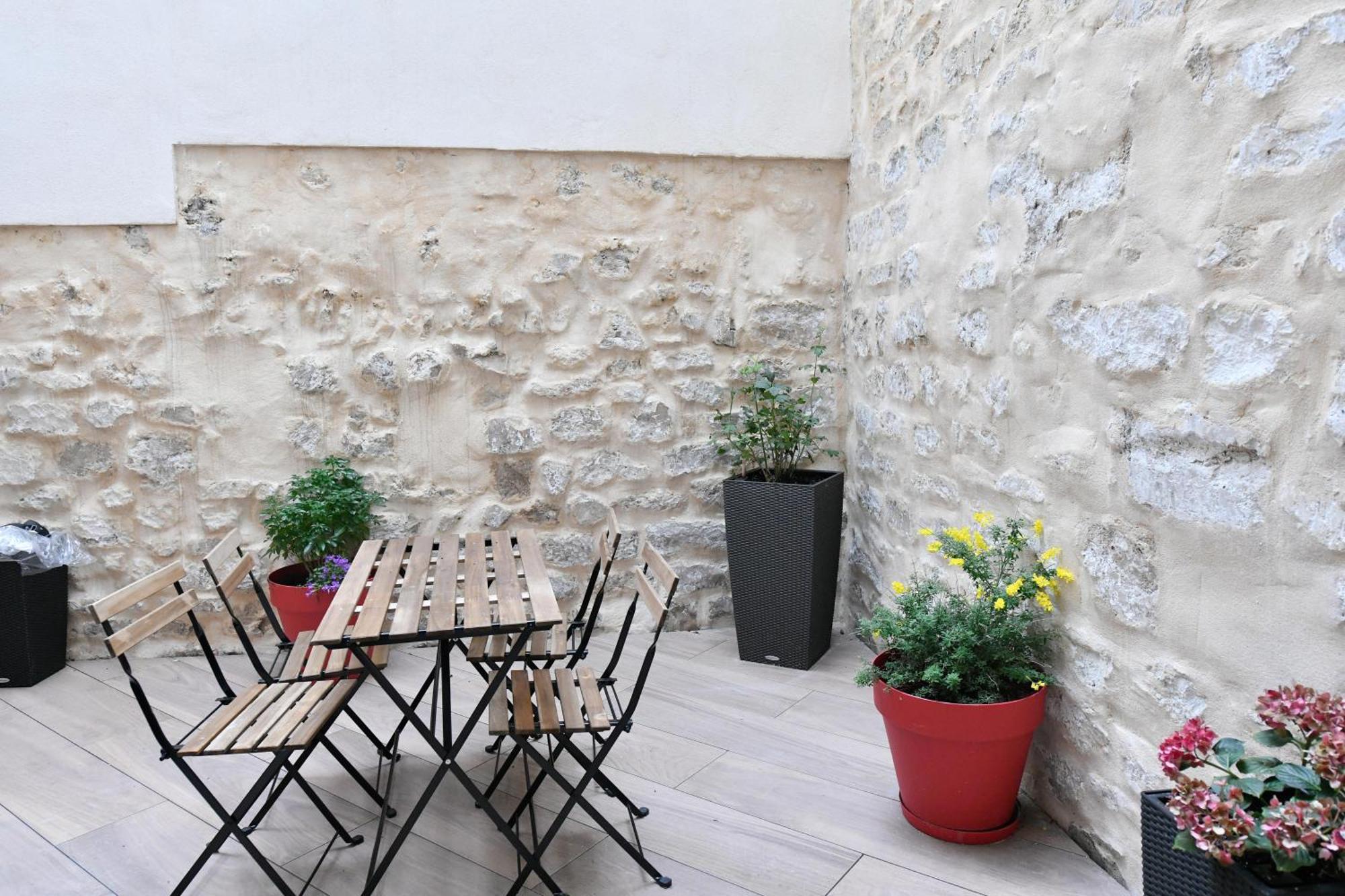 Parking Gratuit - Montmartre Charme & Patio Prive - Sacre-Coeur Metro Anvers 巴黎 外观 照片