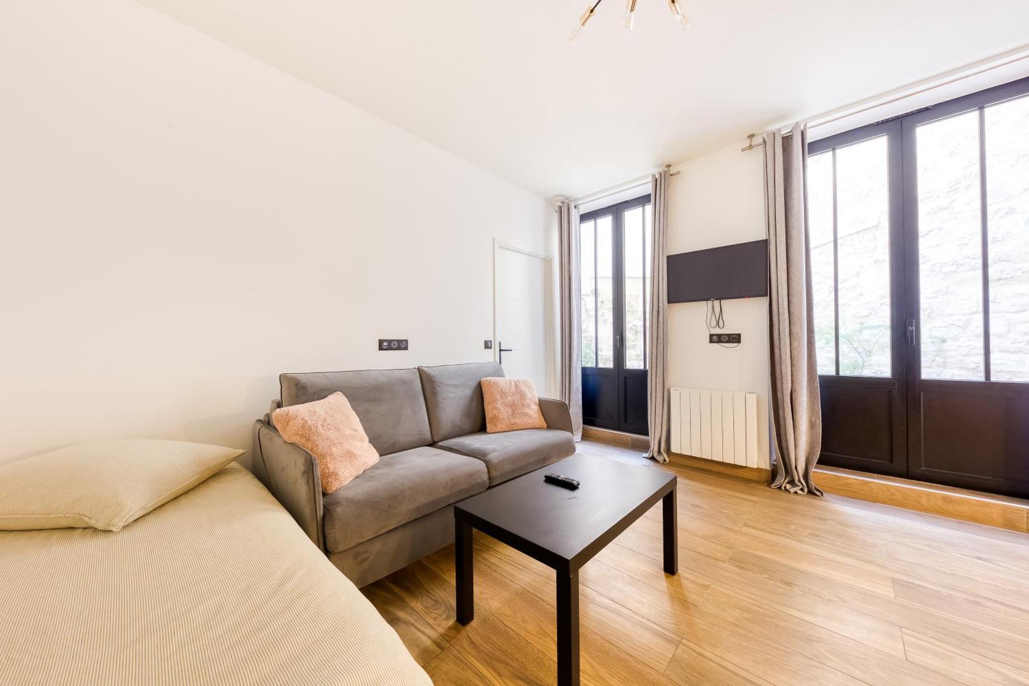 Parking Gratuit - Montmartre Charme & Patio Prive - Sacre-Coeur Metro Anvers 巴黎 外观 照片