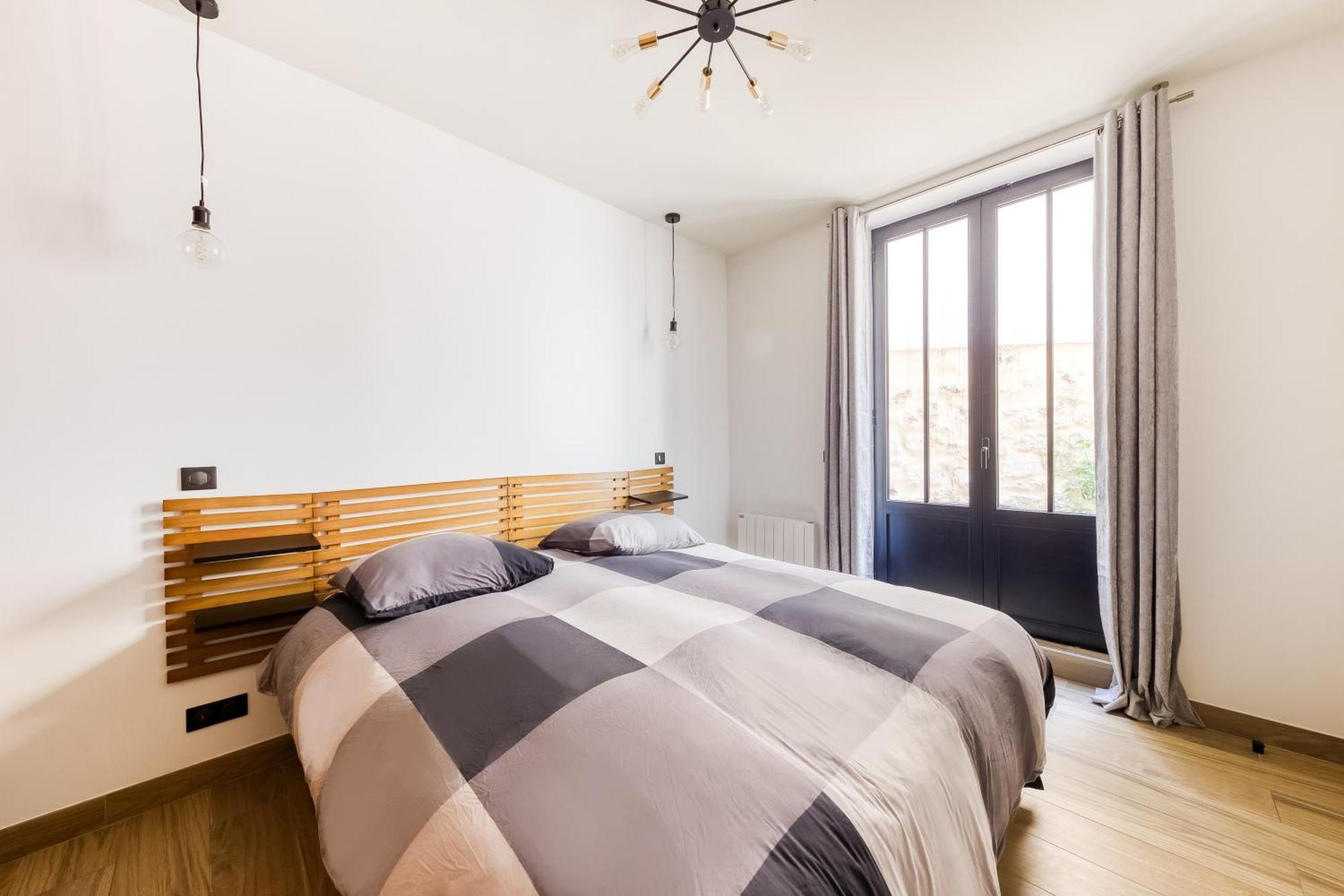 Parking Gratuit - Montmartre Charme & Patio Prive - Sacre-Coeur Metro Anvers 巴黎 外观 照片